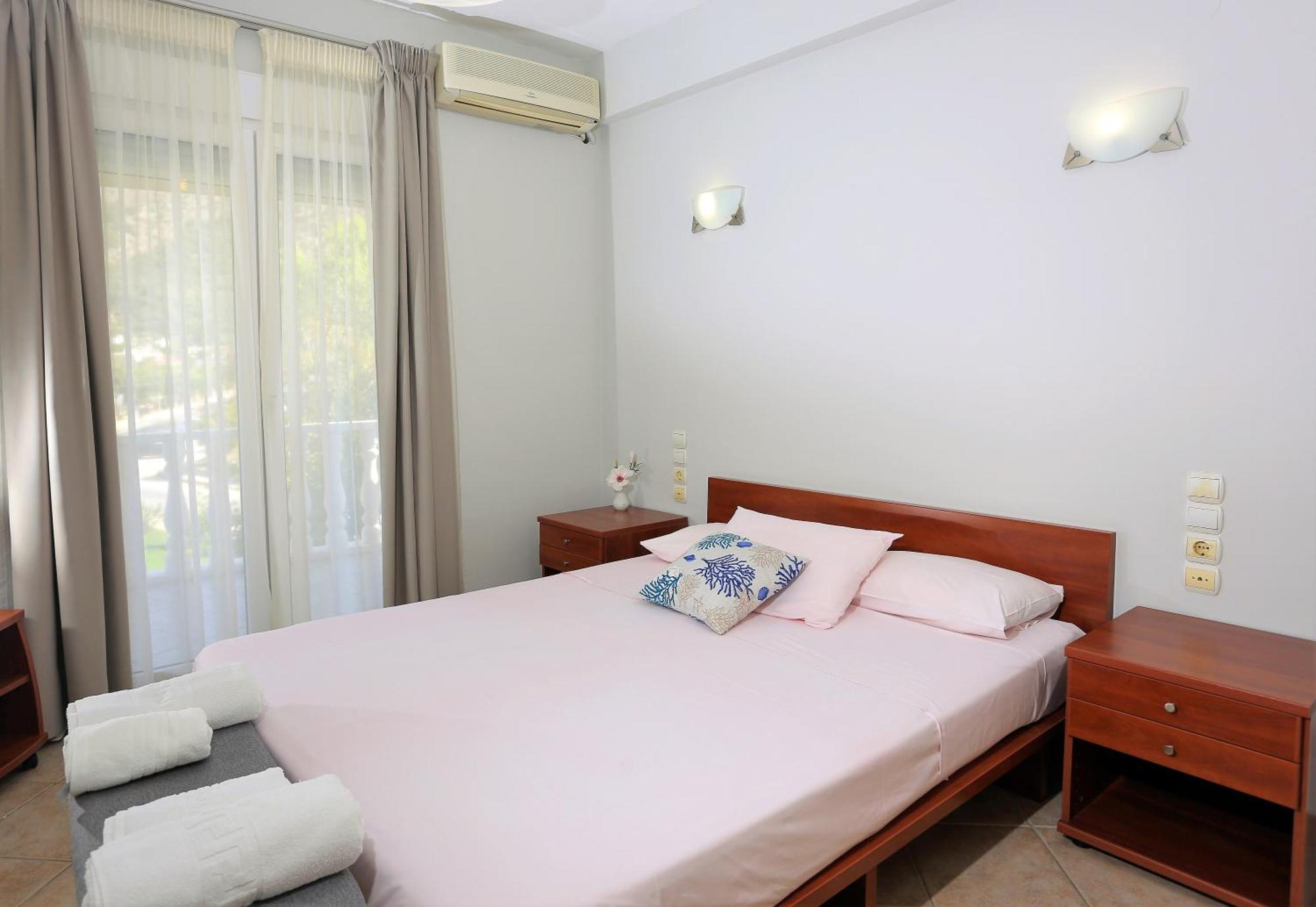 Chrispy Apartments Sivota  Bilik gambar
